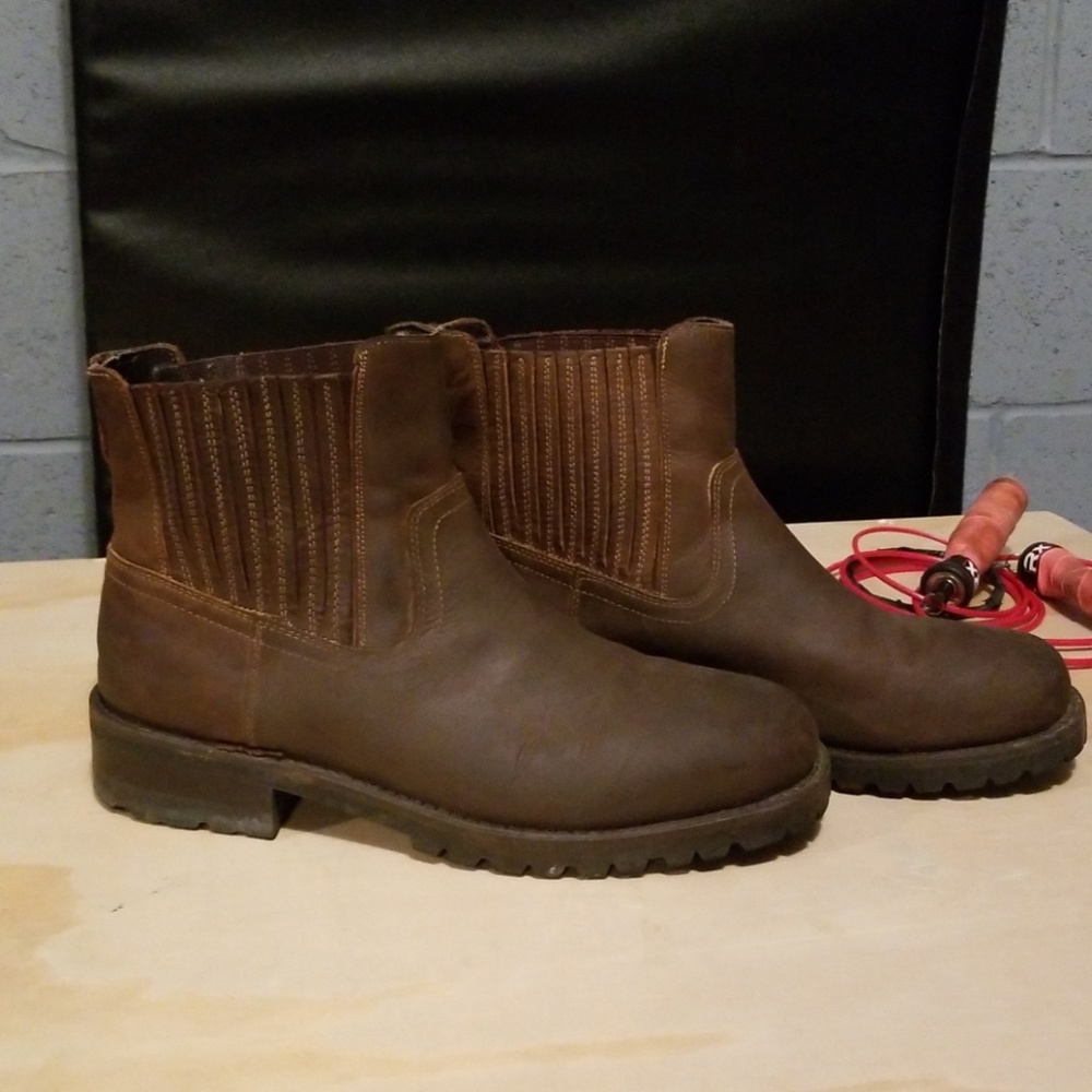 Mens leather boots
